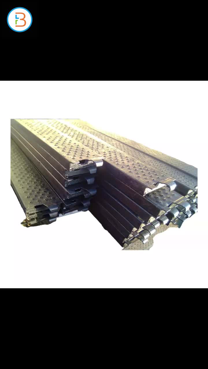 1.5m Scaffolding Hook on Boards