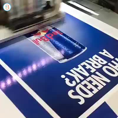 We print directly on surfaces such as ABS and FOAM BOARD.