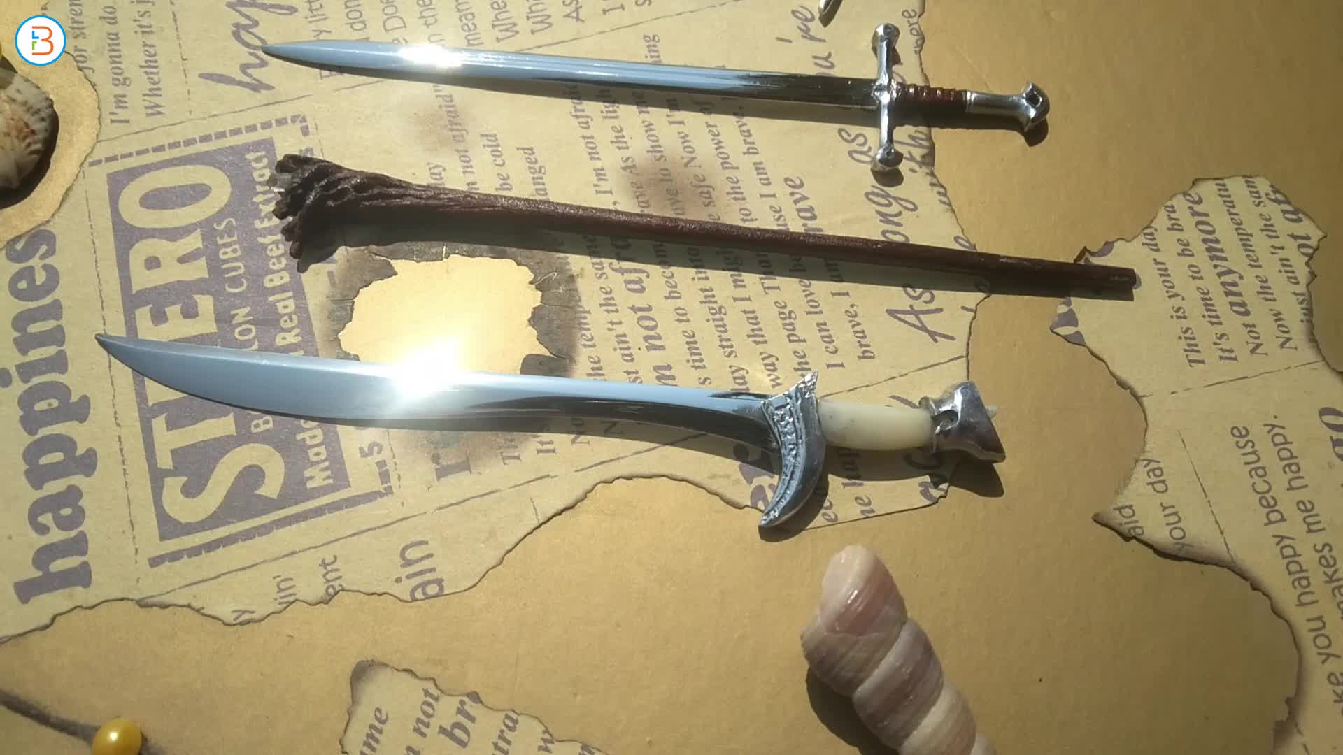 check out our full LOTR replica set