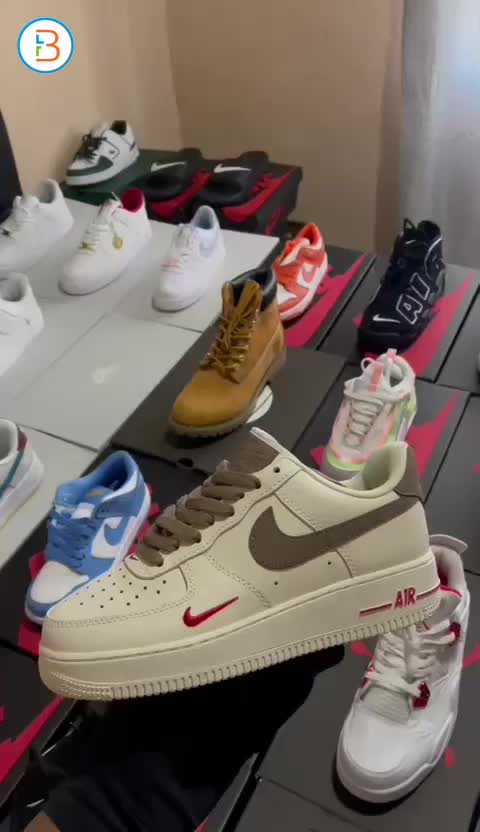 Nike Airforce 1 For R1 450
free delivery Nationwide 🇿🇦🛒
Whatsapp:066 441 1078