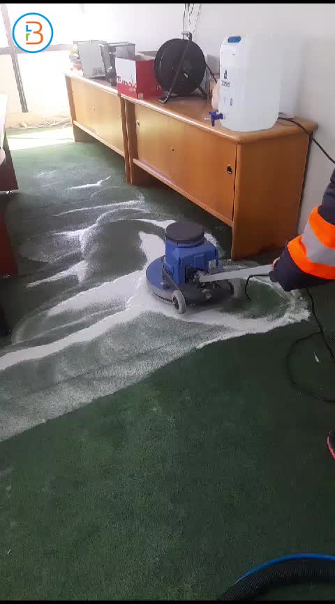 upholstery deep cleaning