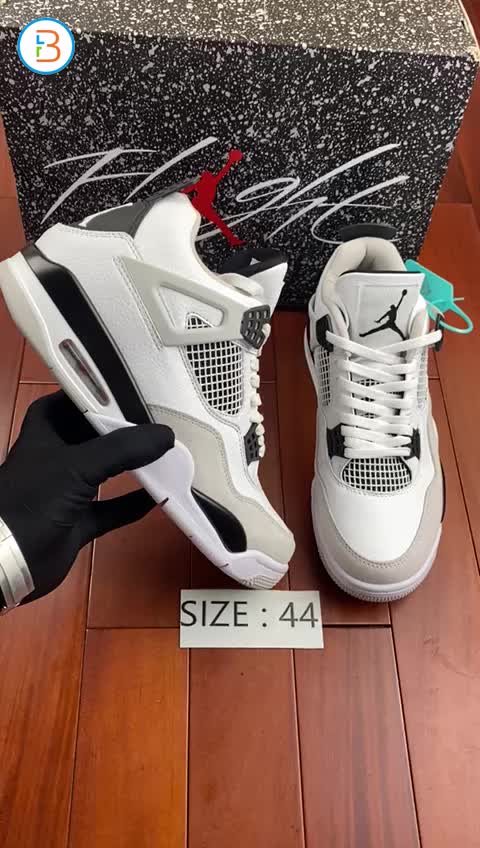 Jordan 4